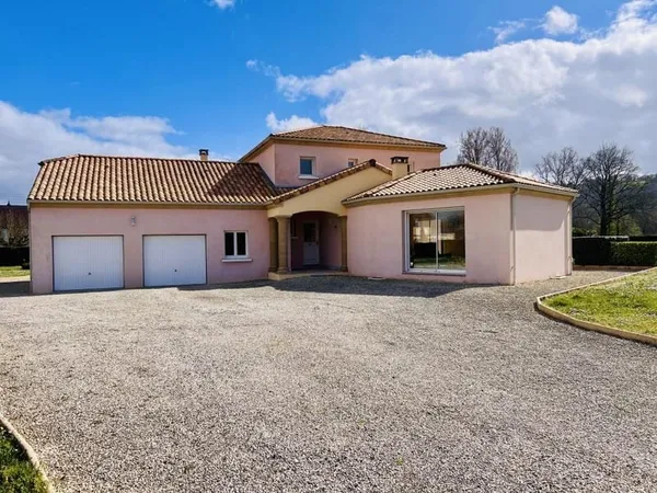 Maison Vente Terrasson-Lavilledieu 7p 181m² 390000€
