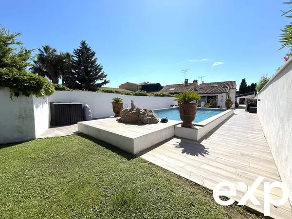 VIAS - HERAULT - 3 CHAMBRES - PISCINE - DEPENDANCES - GARAGE - C