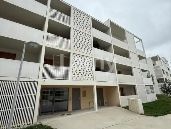 Parking 11 m² Merignac