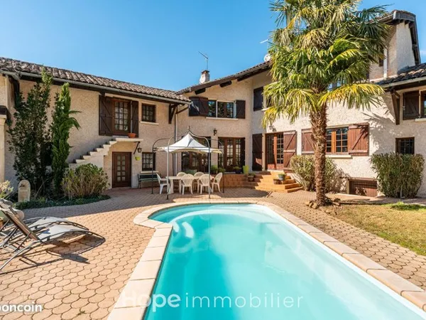 Maison 6 pièces 180 m²