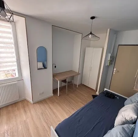 Studio 1 pièce 14 m²