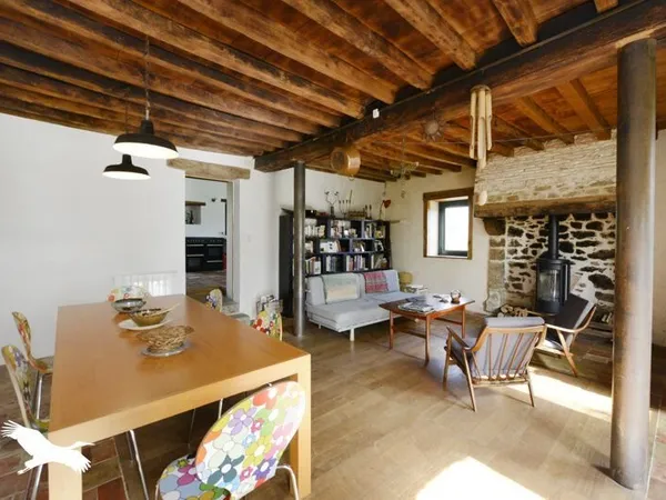 Maison en pierre de 5 pièces principales