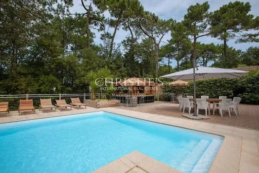 Maison 6 pièces 180 m²