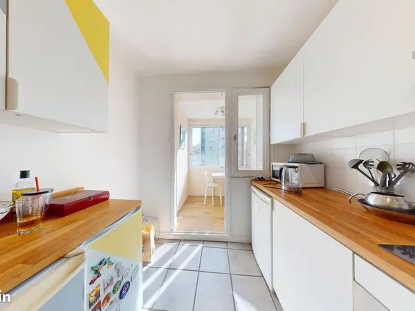 Chambre 5 pièces 72 m²