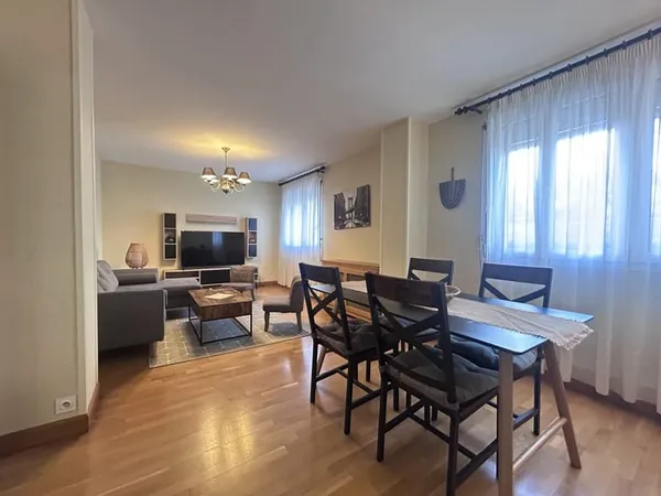 A DEUX PAS DU CENTRE-VILLE ET DU PARC DE LA HOTOIE APPARTEME