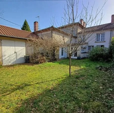 Maison 8 pièces 211 m²