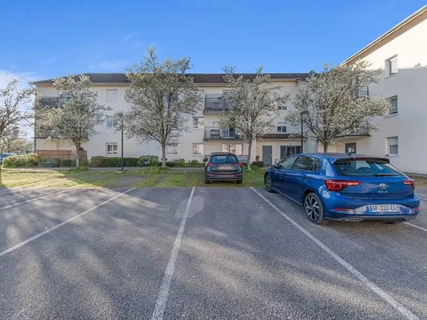 À vendre : Appartement T2 bis avec terrasse à BEAUNE + 2 parkings