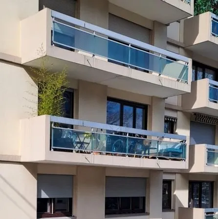 Studio,bel emplacement, locataire en place