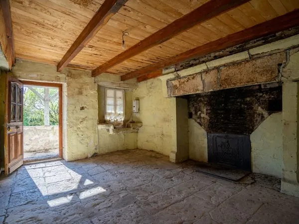 Charmante maison de village à renover