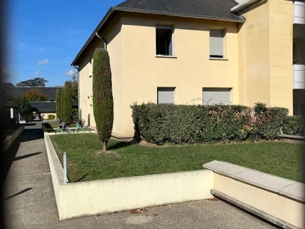 Appartement Tarbes 4 pièces avec 2 places de parkings.