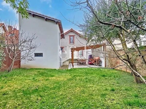 Maison 7 pièces 130 m²