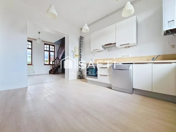 Duplex lumineux entièrement rénové