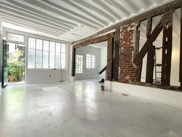 Bureaux 56 m²