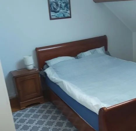 Loue chambre pour étudiant(e)