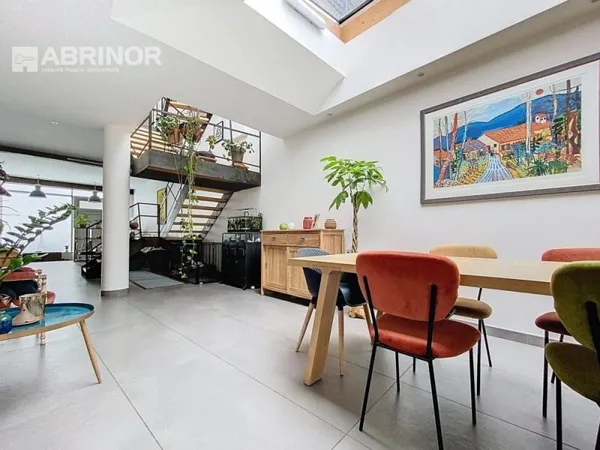 Maison ancienne rénovée - 6 pièces - 165m² habitables
