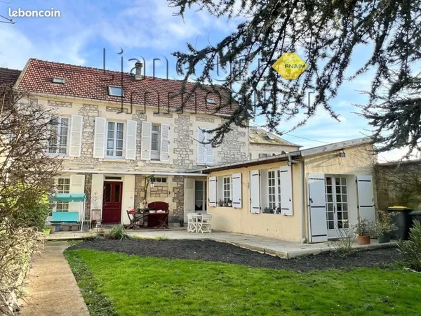 Maison 7 pièces 150 m²
