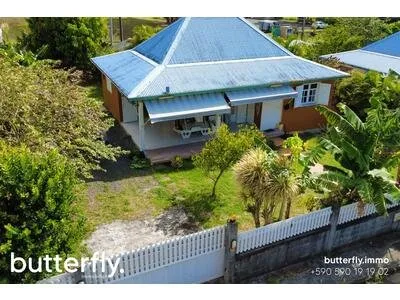 Villa meublée 4 pièces + jardin - Baie Mahault