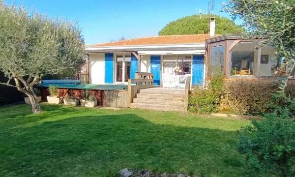 PORT DES BARQUES MAISON PROCHE MER 4 chbres, grand garage