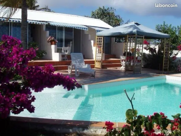 F3 vue mer piscine
