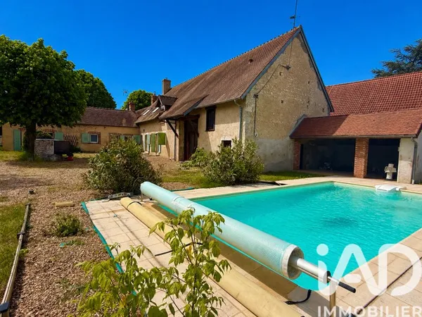 Maison 8 pièces 202 m²