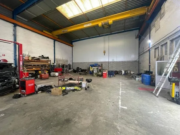 Local d'activité 340 m²