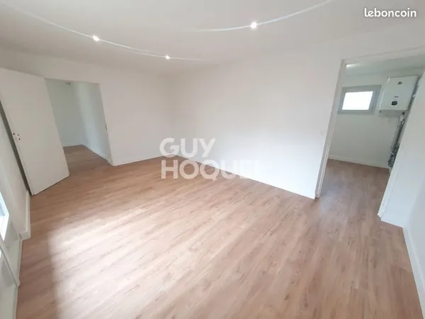Local 35 m² BORDEAUX