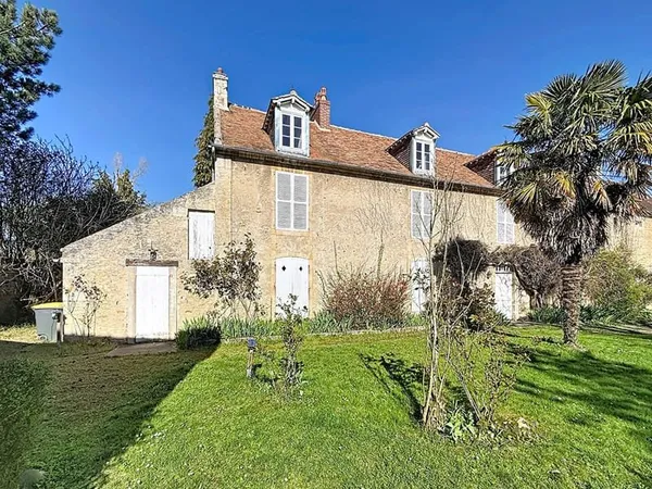 Maison entre Caen et la mer 6 pièces 185 m2 et 2 autres maisons annexes