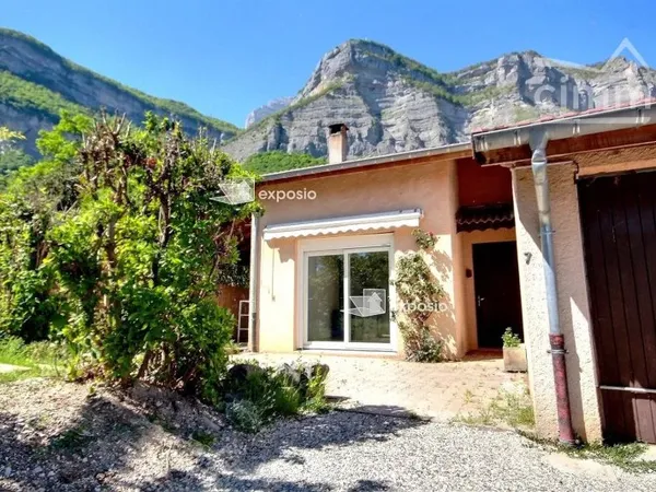 LOCATION GRESIVAUDAN CROLLES : MAISON MEUBLEE T5 AVEC TERRAIN CLOS