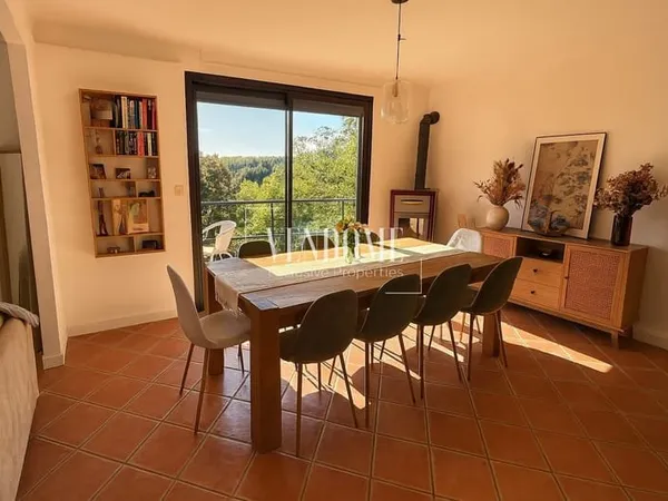 COULOMBS: Maison avec 3 chambres, terrain de 2706 m2, grande