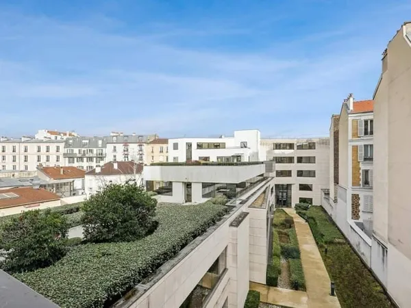 Bureaux 920 m²