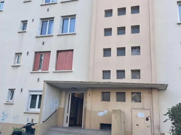 Appartement type F4 propriété privée résidence les caravelles