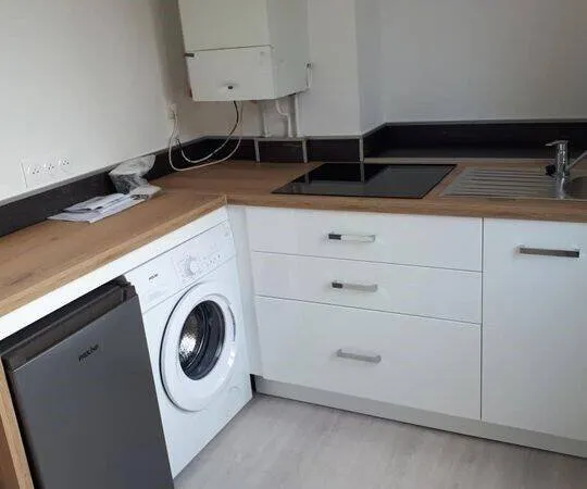 Studio 1 pièce 28 m²