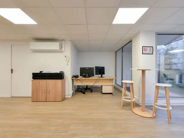Appartement / Local commercial en rez-de-chaussée
