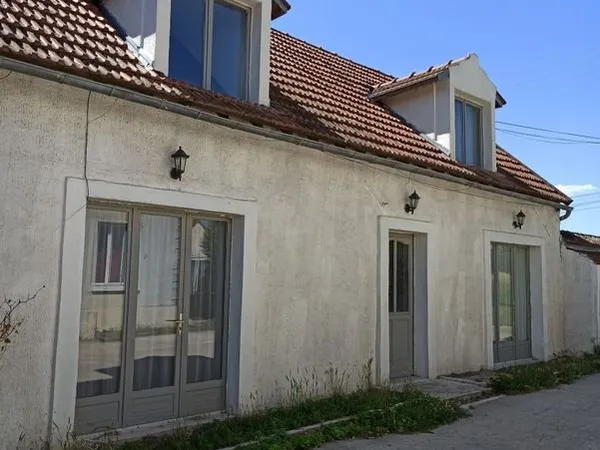 Maison de campagne 109 m² - 2 chambres - cave voûtée