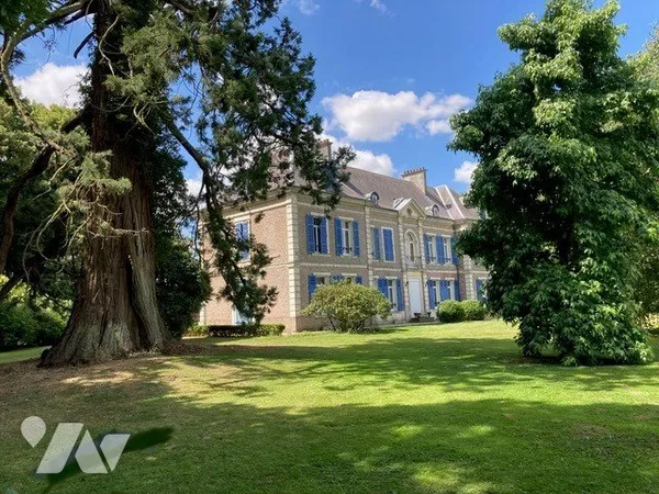 Maison 11 pièces 320 m²