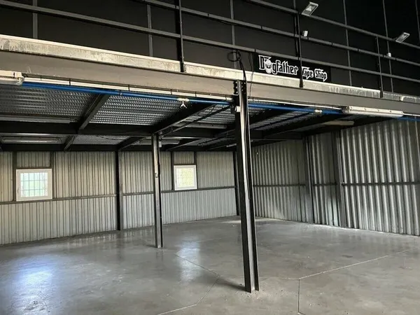 Local d'activité 430 m²