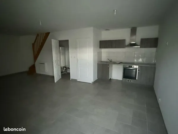 Location, maison mitoyenne 80 m² T4