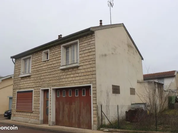Grande maison à rénover COUVROT