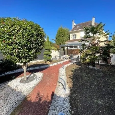 Maison 6 pièces 130 m²
