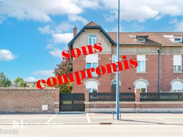 Maison 10 pièces 220 m²
