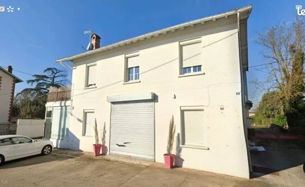 Maison appartement avec local commercial
