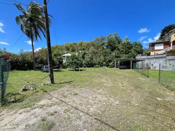 Terrain 783 m² Les Abymes