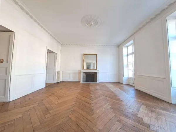 Appartement 5 pièces 145 m²