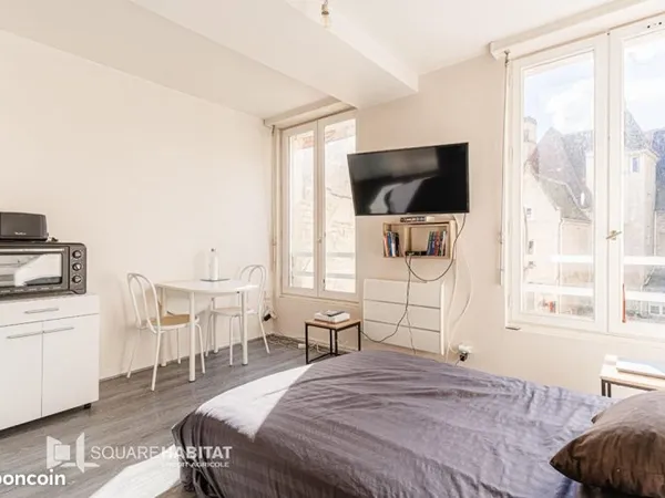 Studio 1 pièce 17 m²