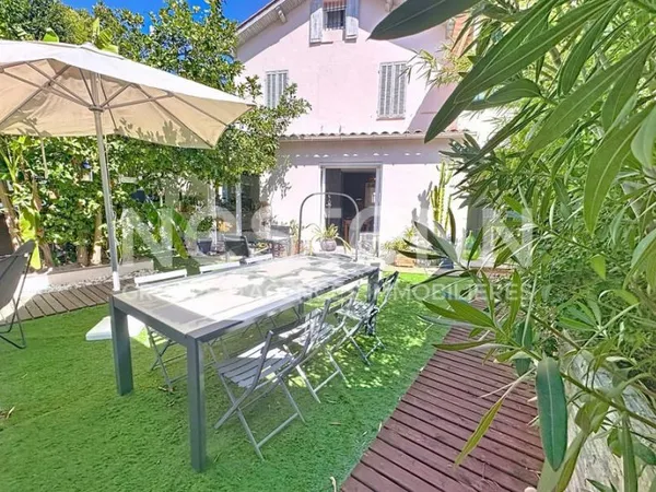 Maison Cannes La Bocca 4 pièce(s) 168 m2