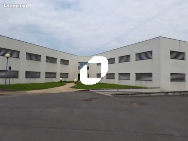 Local d'activité 72 m²