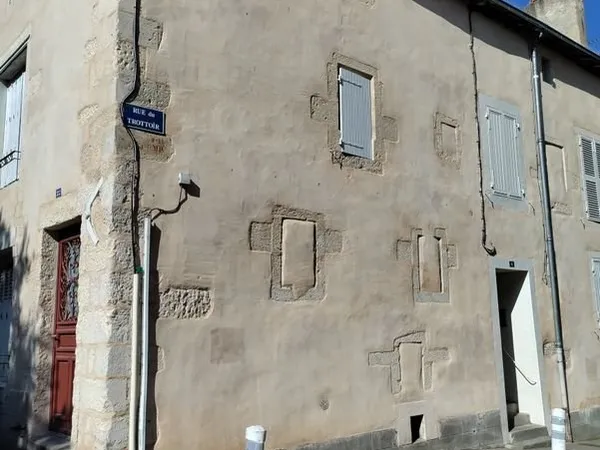 Studio rénové à louer Poitiers centre ville