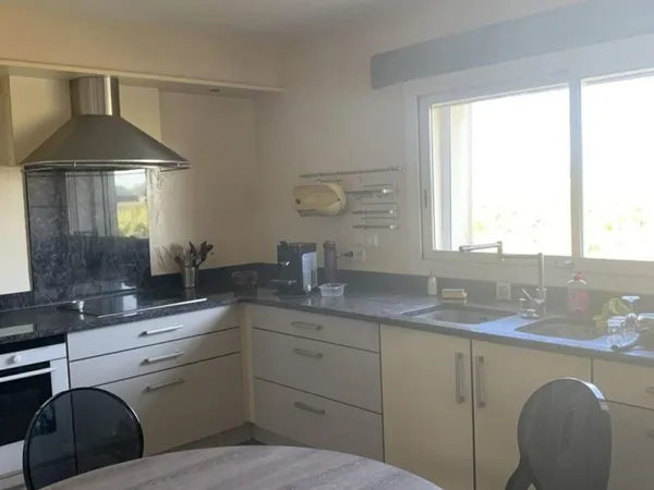 Appartement 6 pièces 179 m²
