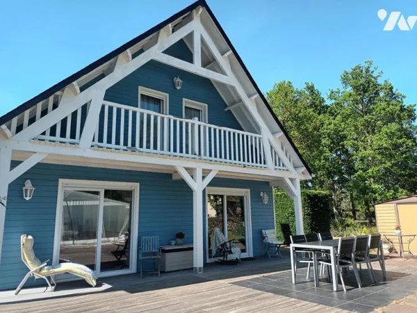 Maison 8 pièces 102 m²