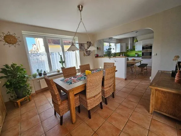 Maison 6 pièces 148 m²
